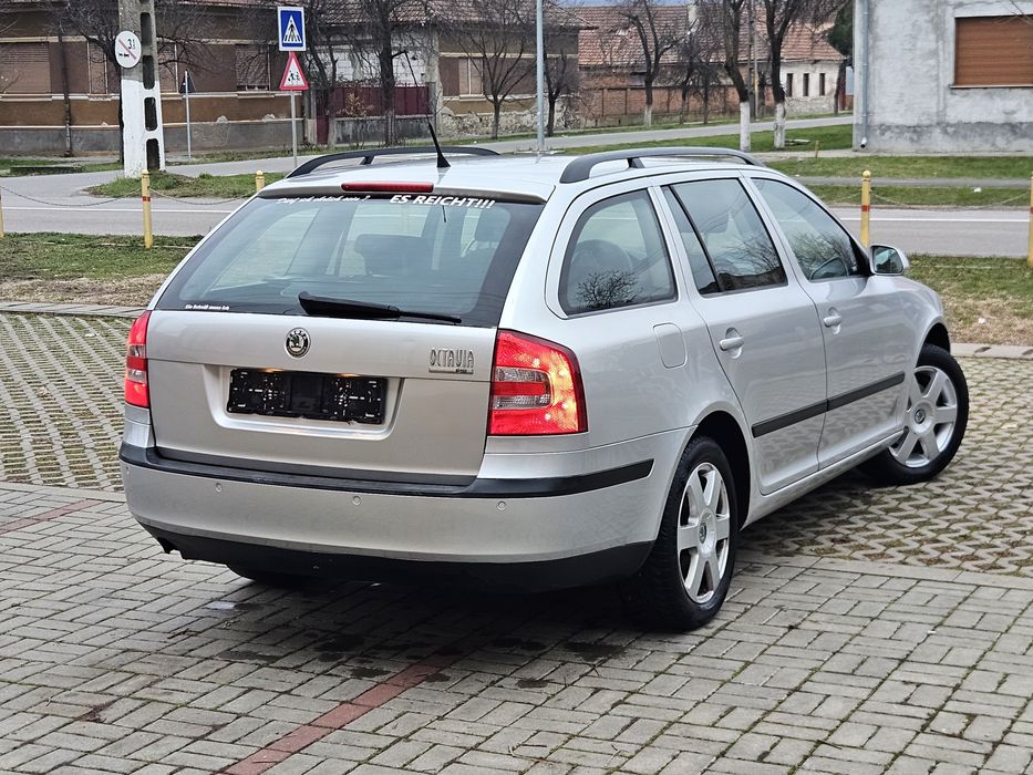 Skoda Octavia 2 -An 2006- 1.6(Benzină), 115 Cai, 210.000 km