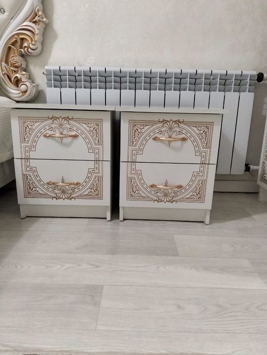 Продается спальный гарнитур