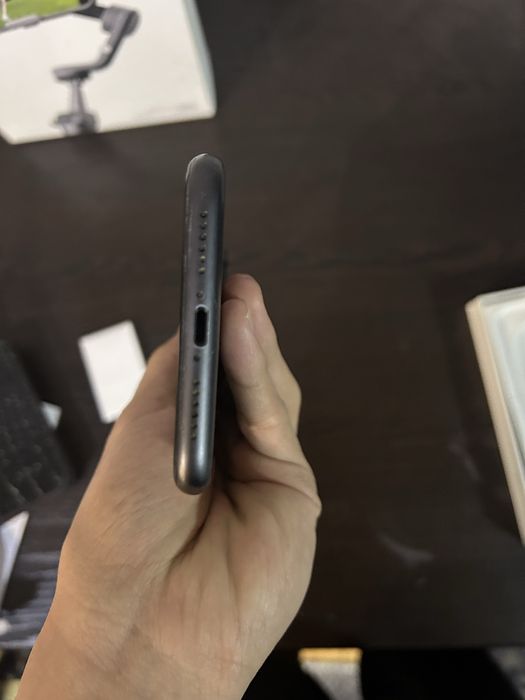 Iphone 11  64 gb