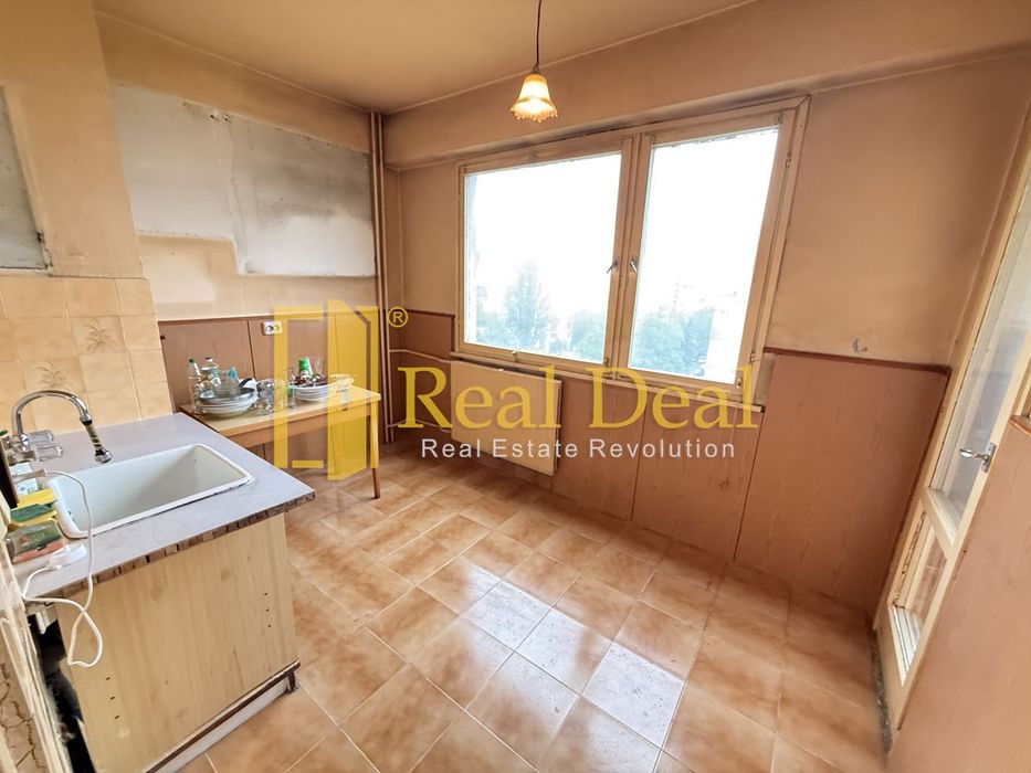 Продава се Двустаен апартамент в София, Света Троица - 65 кв.м за 1235 €/кв.м - Снимка #8