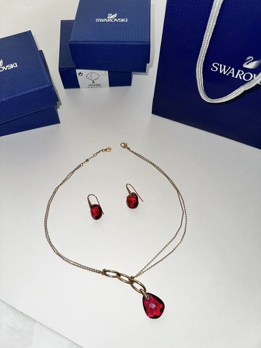 Набор кулон и серьги Swarovski