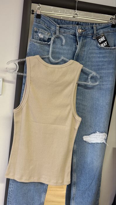 Дамски тениски и потник”Max Mara”