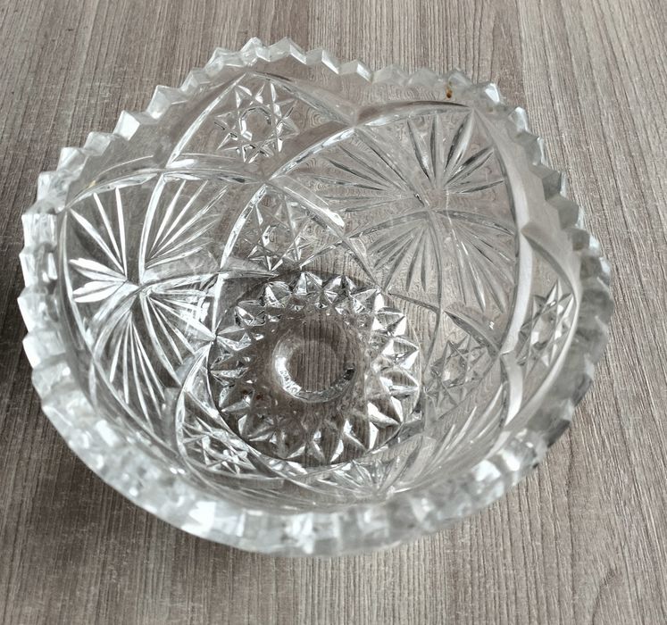 Продам хрустальные вазы