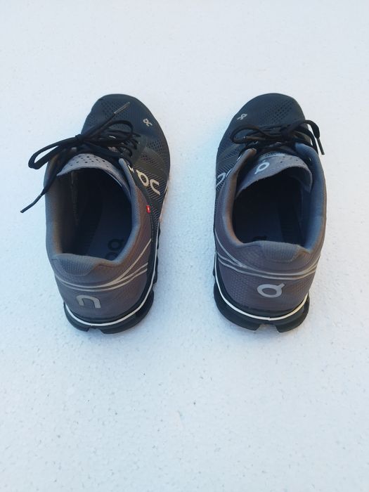 Pantofi alergare/ trail running On Cloud running, 45