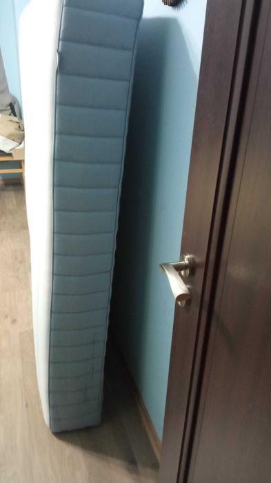 Продавам запазен матрак икеа VALEVÅG 160 на 200 в гаранция