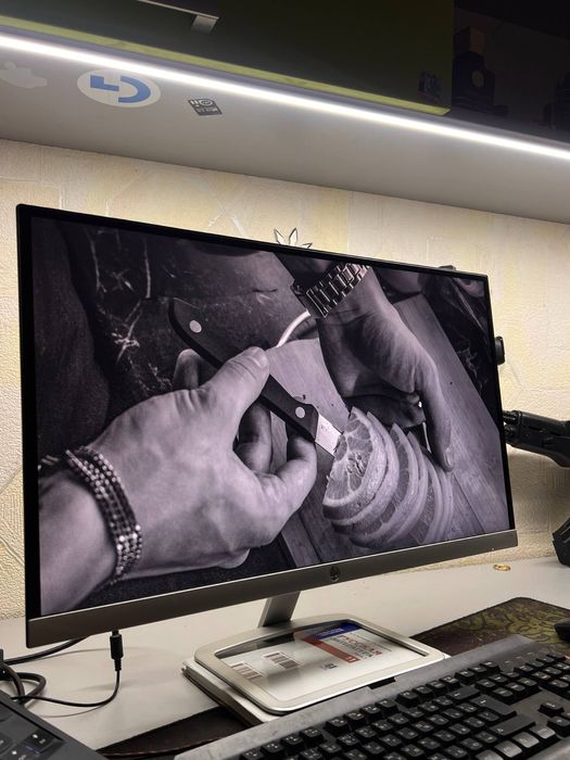 Продаю монитор..