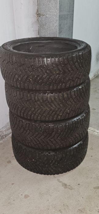 Продам шины б/у в отличном состоянии