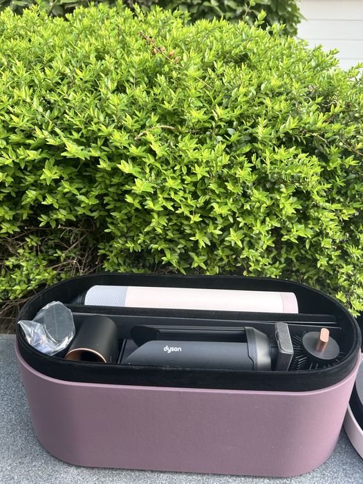 Dyson Airwrap HS09, чисто нов