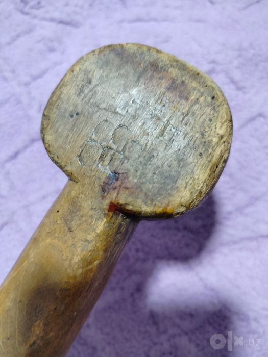 Антикварный резной рубель