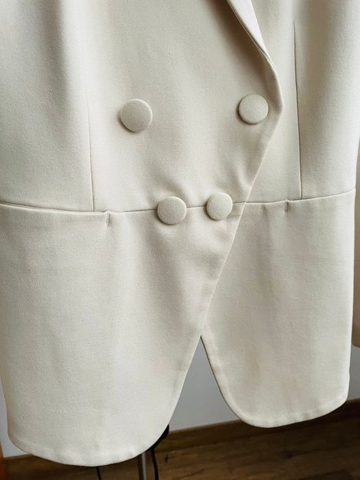 Compleu elegant calitativ, ca nou