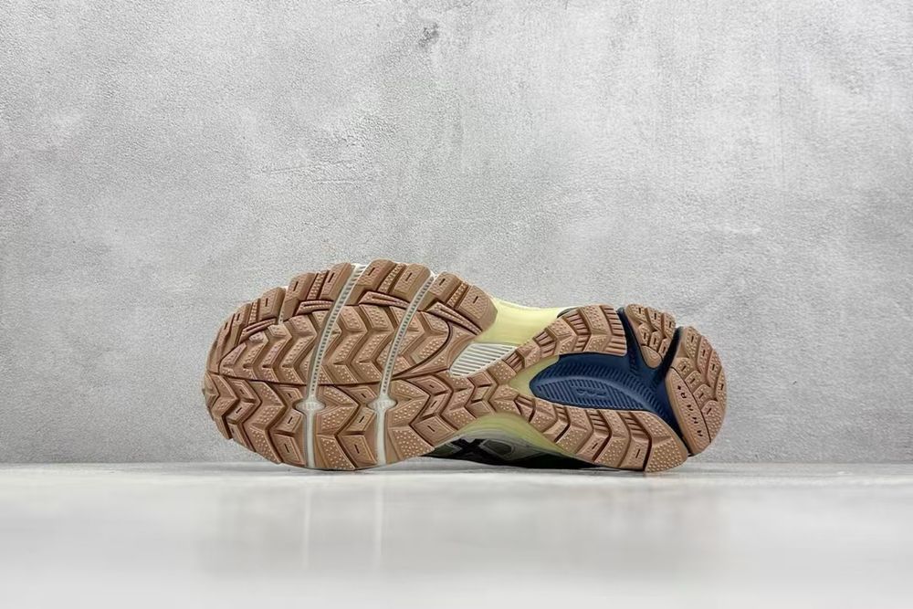 Кроссовки asics gel kahana8
