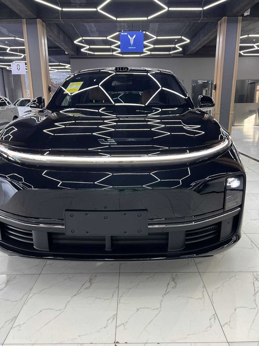 LI 7 ULTRA 25/26 Restayling Salondan