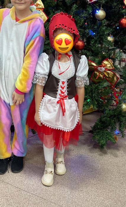 Костюм красная шапочка