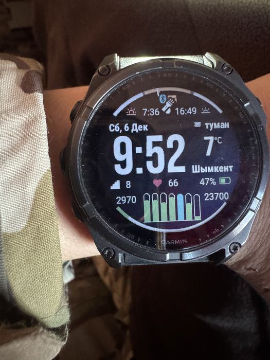 Garmin 8 saphir solar