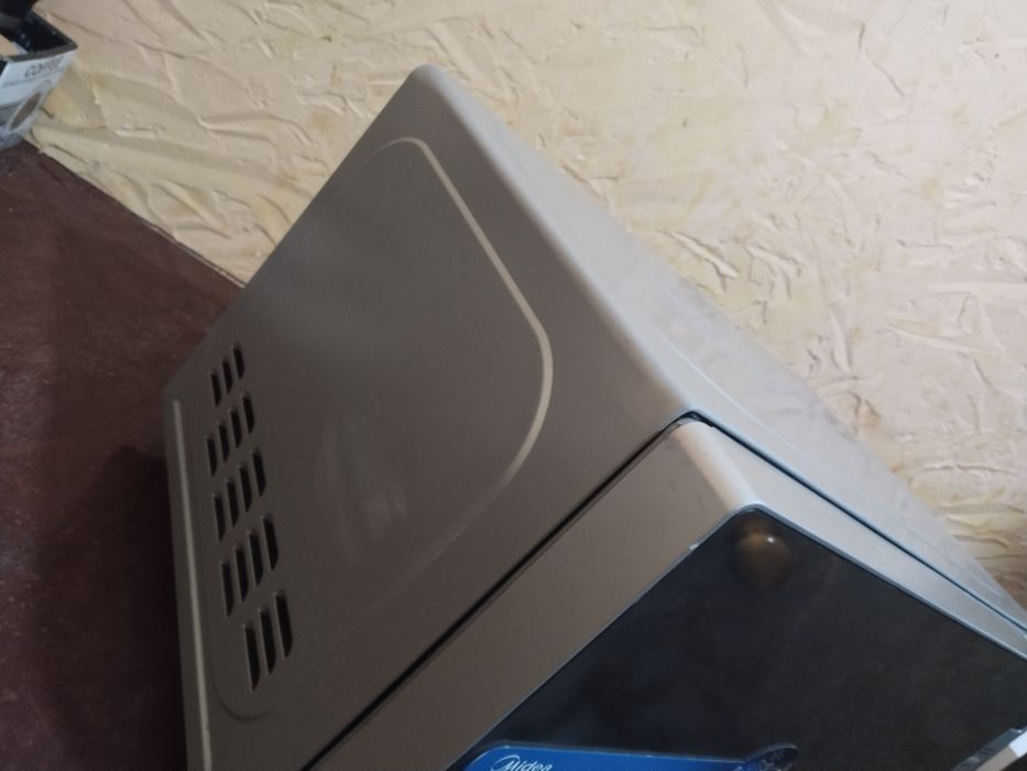 Микроволновка рабочий