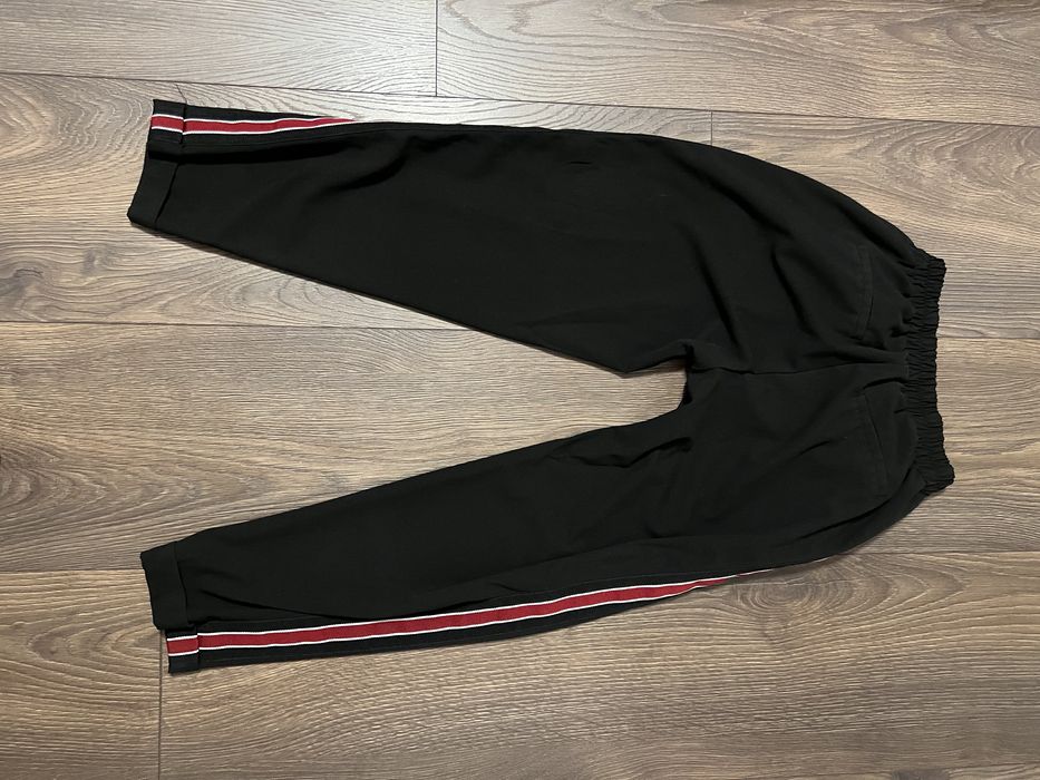 Черен панталон с детайли, размер с