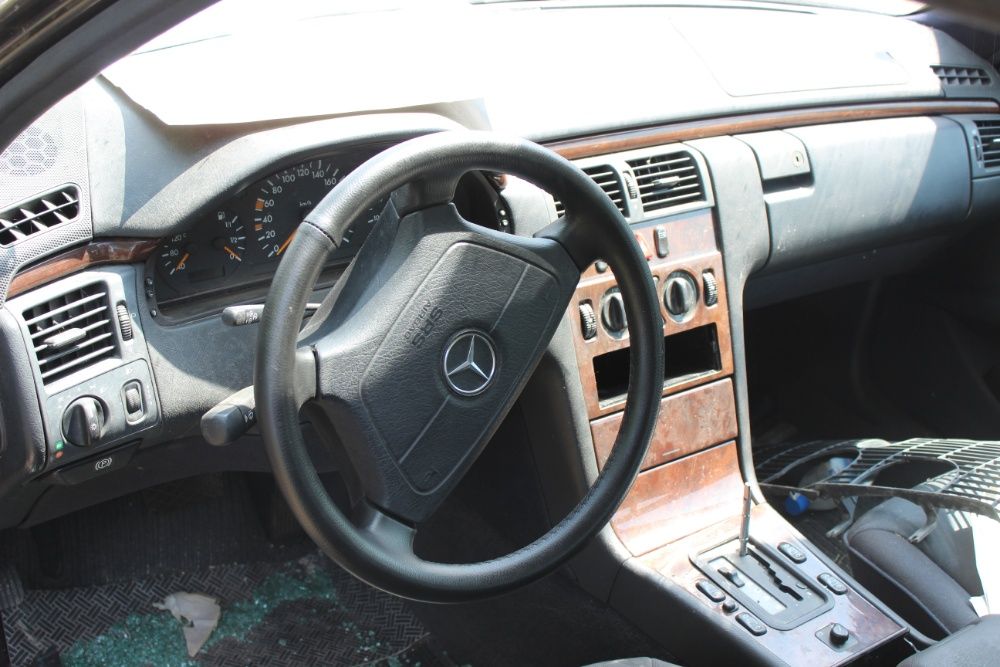 НА ЧАСТИ!!! Mercedes W210 E230 Седан / Мерцедес В210