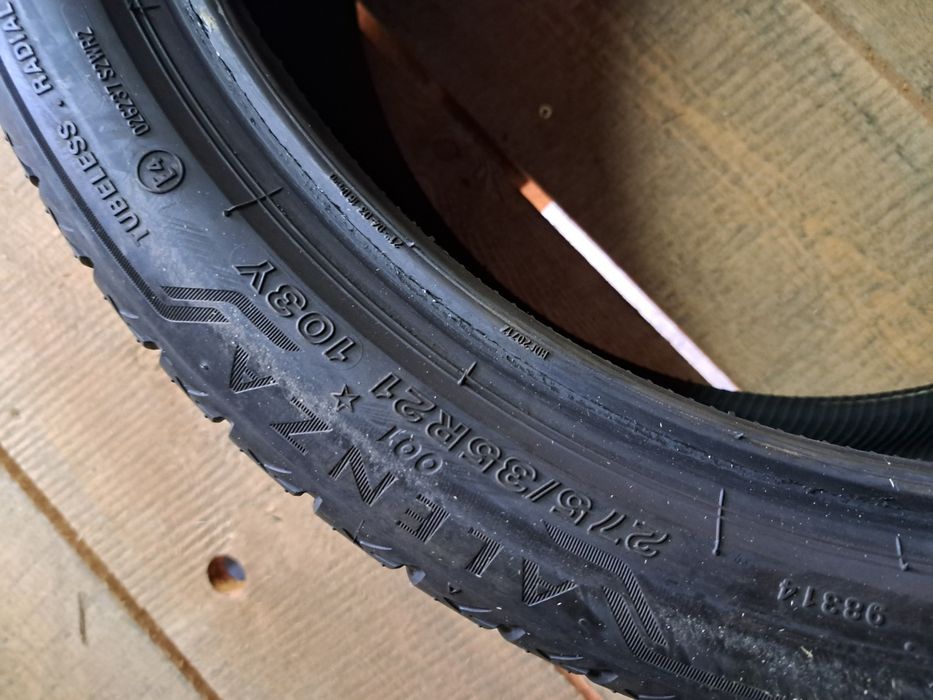 O anvelopa 275/35 R21 Bridgestone runflat