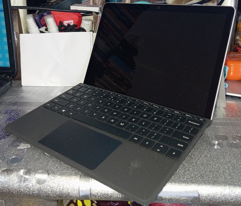 Surface Go 3 Intel Core i3/8GB RAM/128 GB SSD