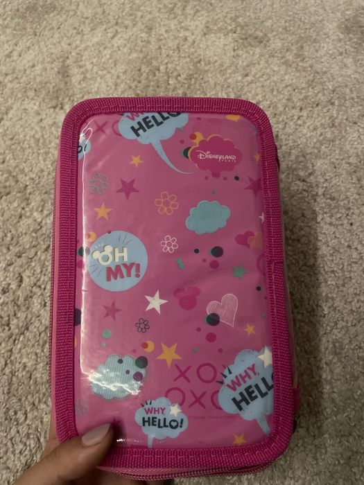 розов несесер с моливи дисниленд париж мини маус