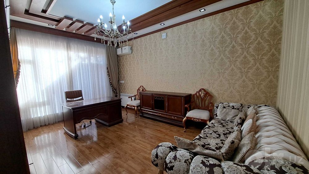 Яккасарой Ракат махалла 3 сотих 6 хонали евро уй сотаман.