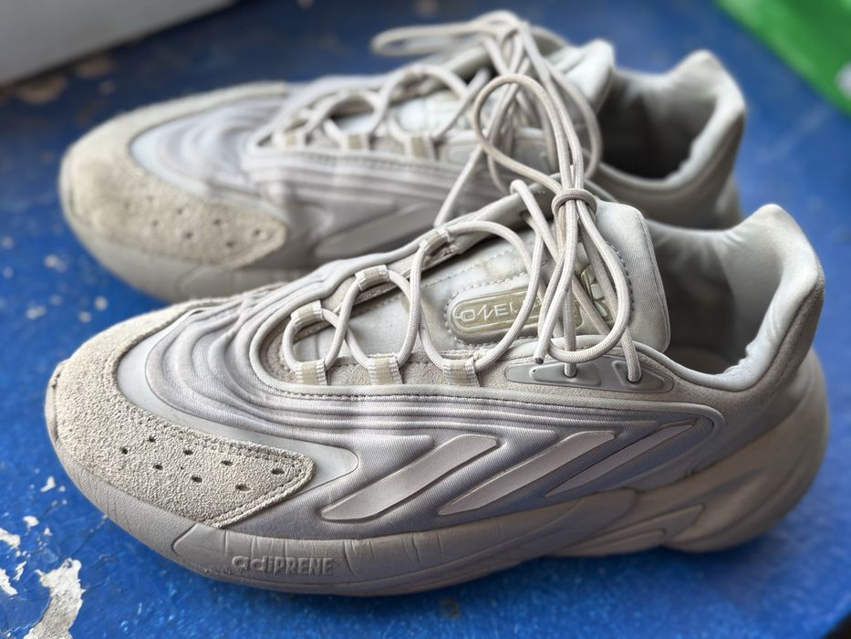 Продам кроссовки Adidas Original OZELIA