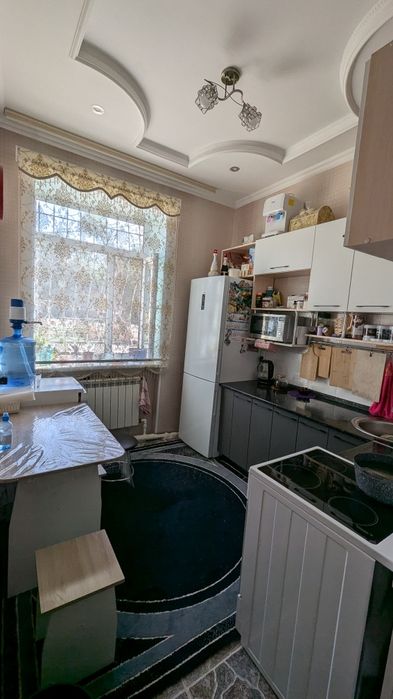 продам 3 комнатную