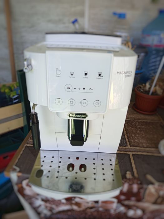 Кафе автомат Delonghi