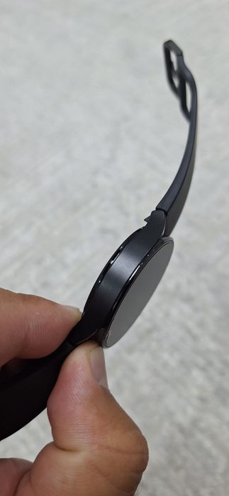 Продам смарт часы Samsung Galaxy Watch 4