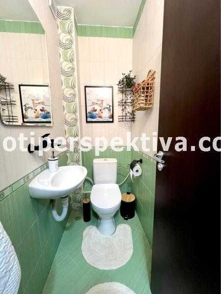 Продава се Тристаен апартамент в Пловдив, Кючук Париж - 95 кв.м за 2053 €/кв.м - Снимка #7