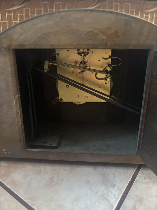 Ceas mecanic semineu