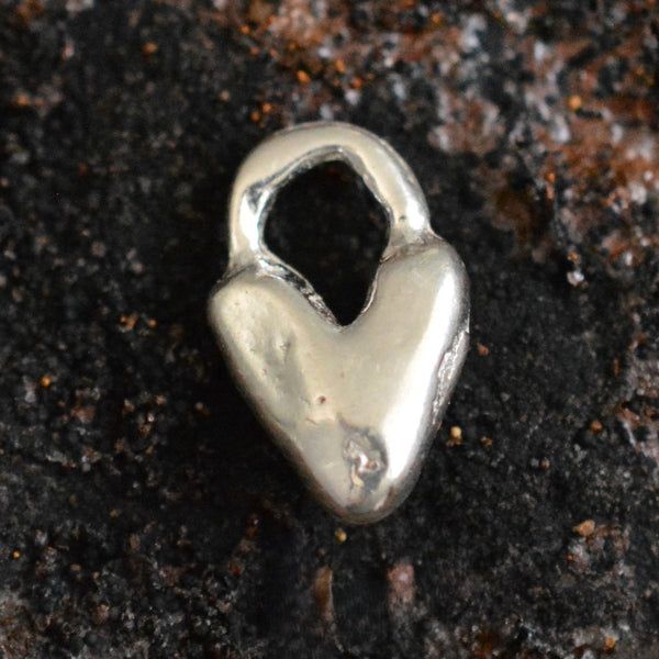 Сребърна висулка 925 „Пухкаво Сърце“