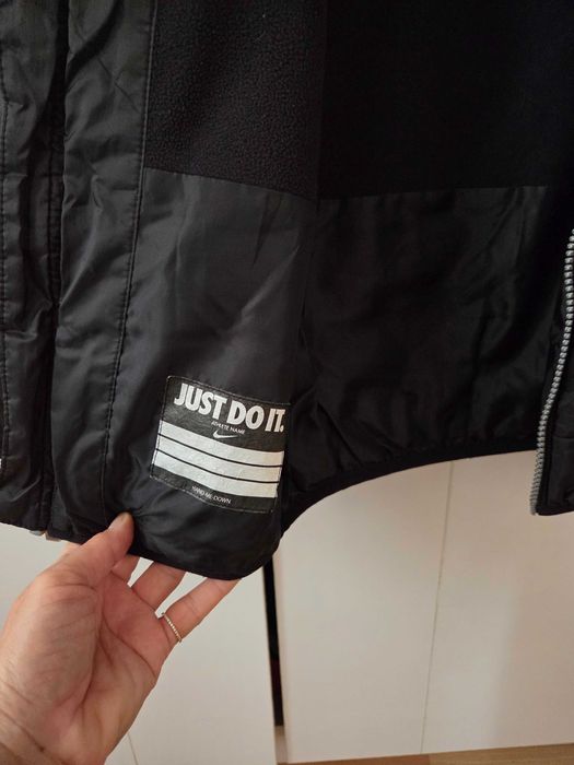 Детско яке Nike и Benetton