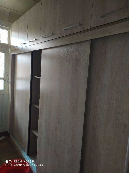 Kupe shkaf sotiladi holati yengide.