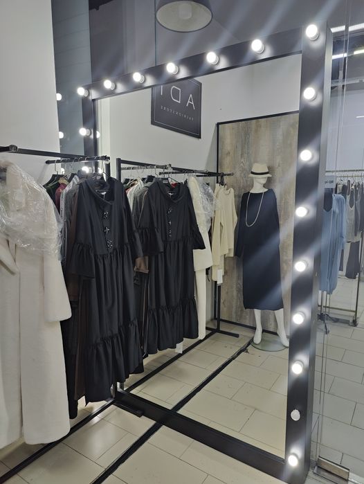 Зеркало для бутика