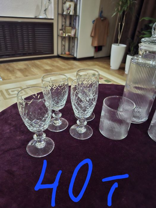 Продаю хрусталь.