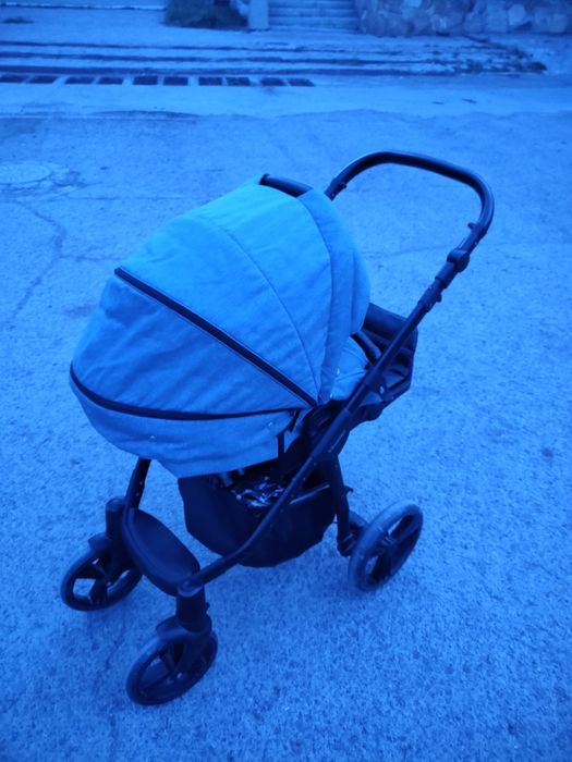 Коляска.   Adamex