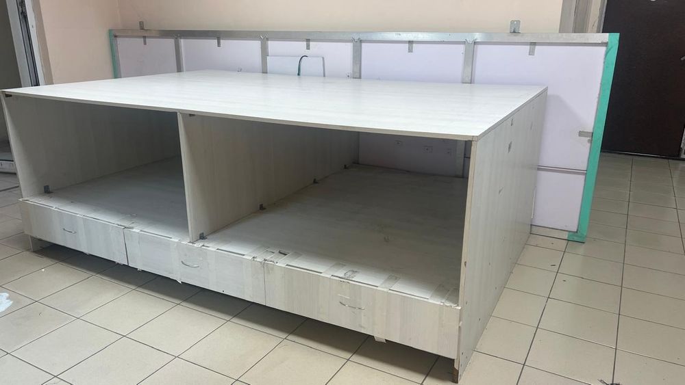 Продам  раскроенный стол