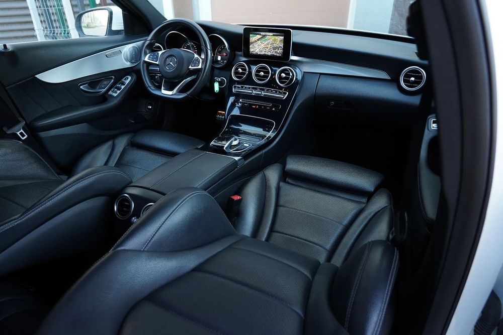 Mercedes-Benz C GARANTIE 24 LUNI*RATE*Benzina*184Cp*AMG*Piele*Navi*Led*16.322E+TVA