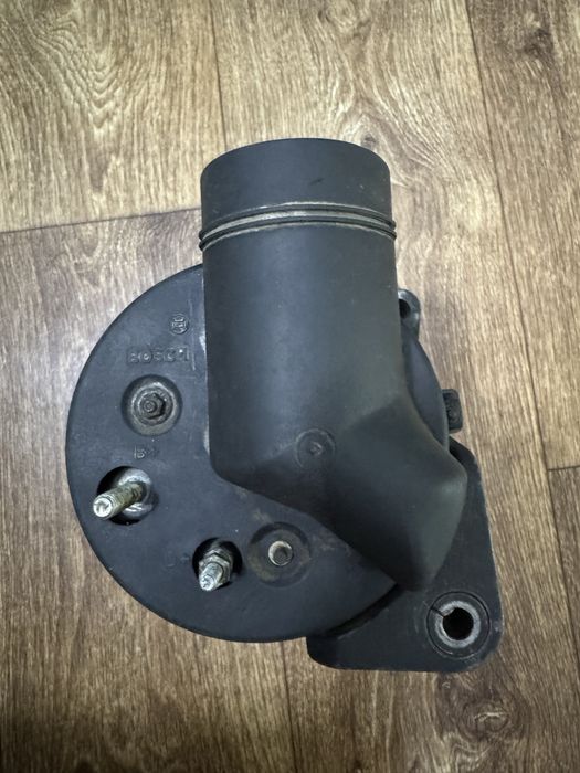 Генератор БМВ 140А Bosch оригинал