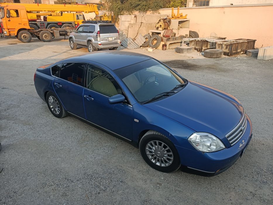 Nissan Teana J31.