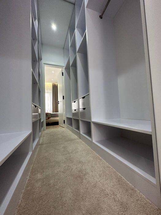 Сдаётся новая квартира! Гостиница Россия! Мирабадский район!