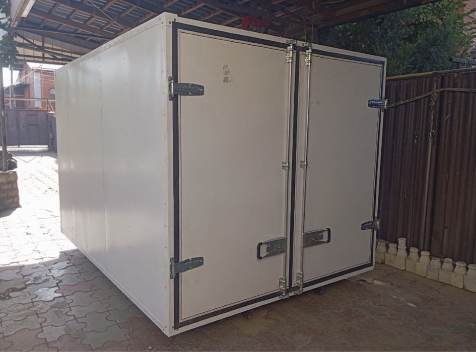 Двери на термобудки