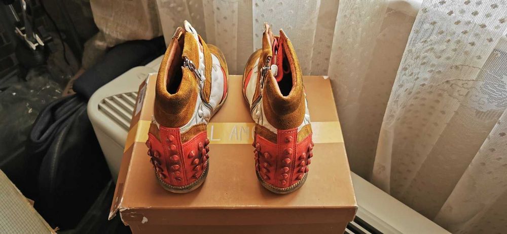 Оригинални маркови дамски маратонки / сникърси HOTEL AMOUR - 41 номер