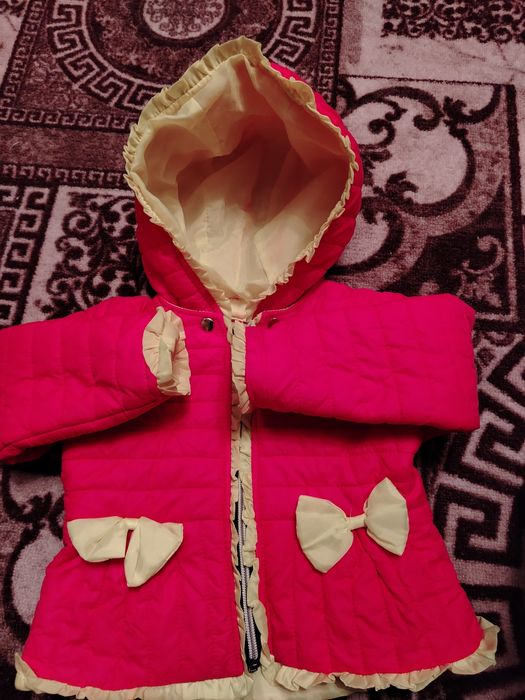 Продам детскую куртку