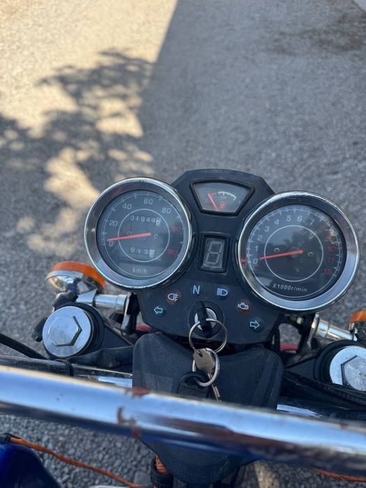 Muravey motosikl srochna sotiladi holati yangi.