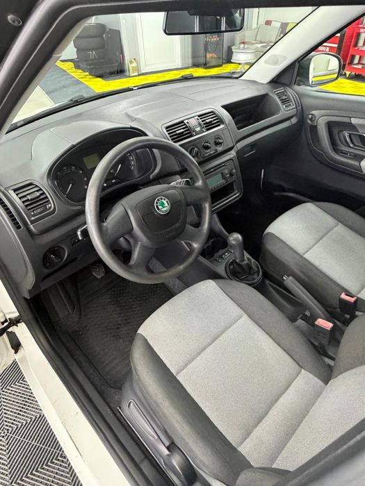 SKODA Fabia 2011 — imagine 5