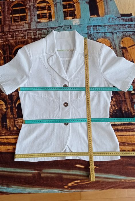 Стилен костюм от 100% лен, нов, размер L, цена 23 евро/45 лв