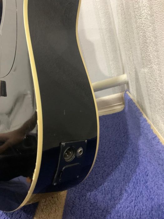 Электронный гитара