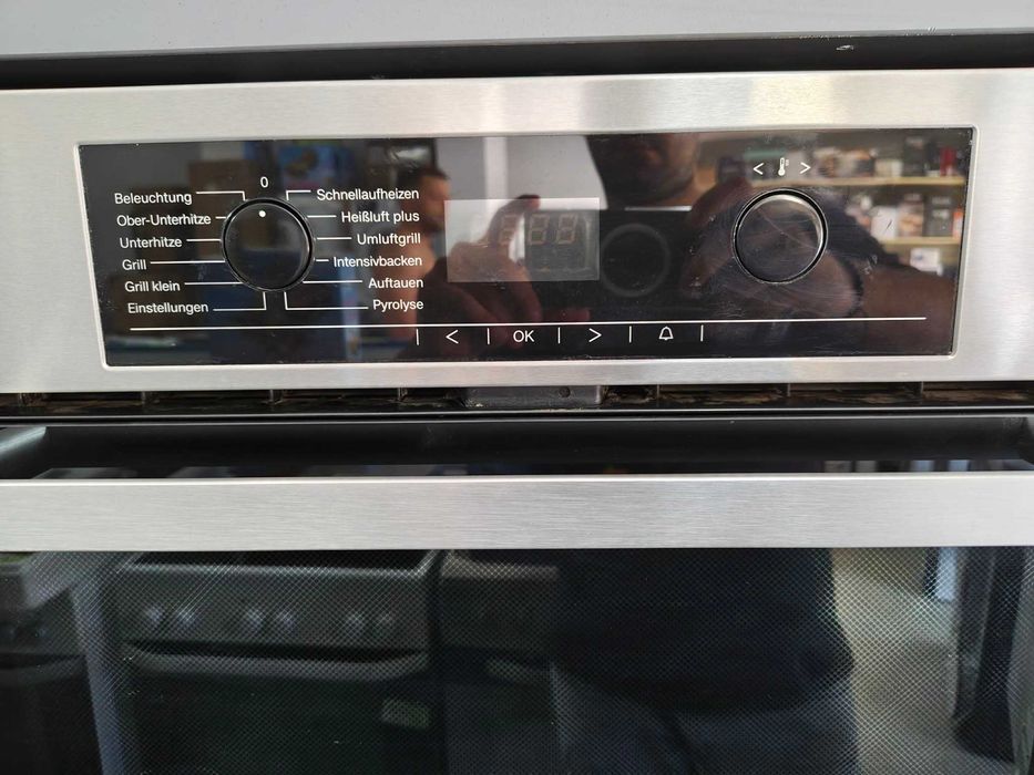 Фурна за вграждане Miele-Миеле PYROLYSIS-Пиролиза Miele H 5240 BP